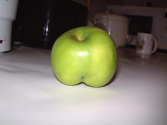 Food Odd apple with crack like a babies bottom