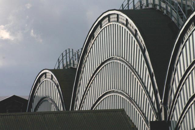 Structures View of glass frontage to York Railway Stationer